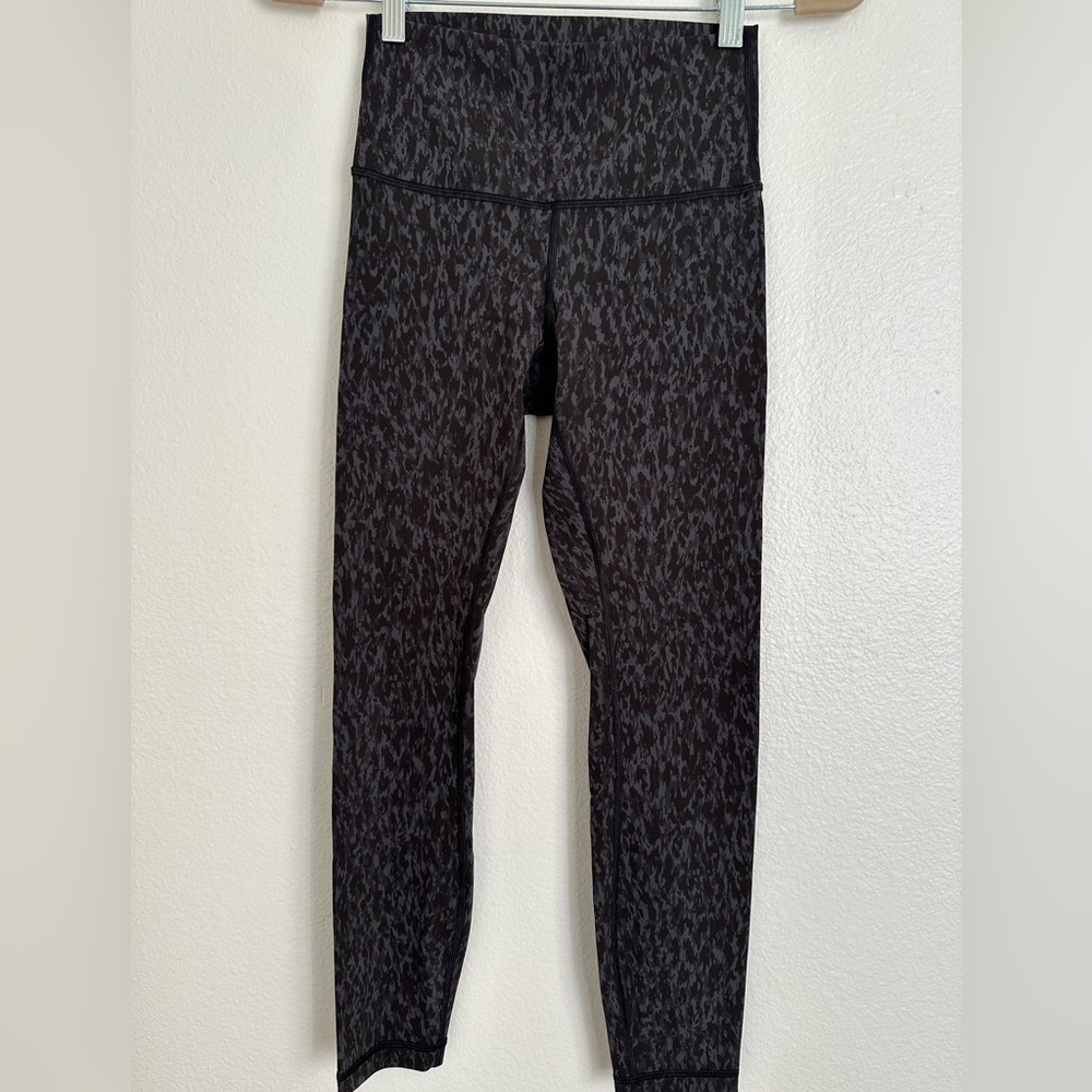 Lululemon High waisted compression leggings